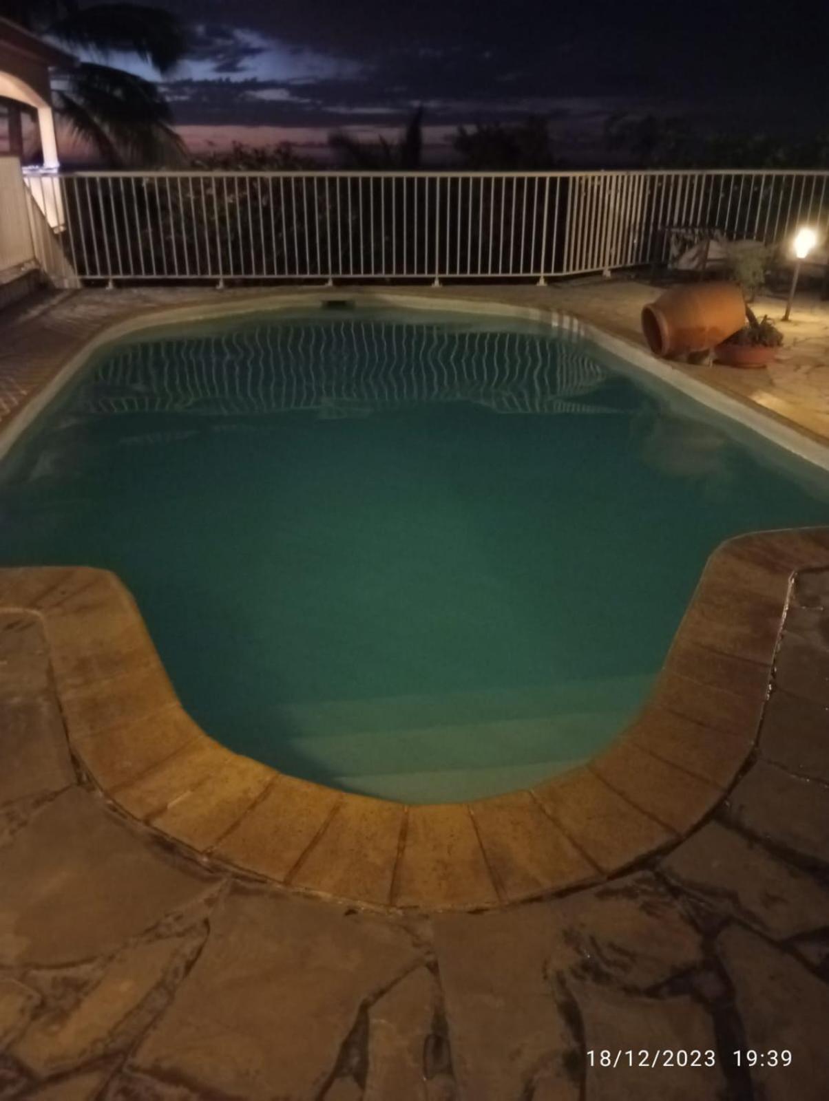 Leu Doux Bruit Des Vagues Apartment Saint-Leu Ngoại thất bức ảnh