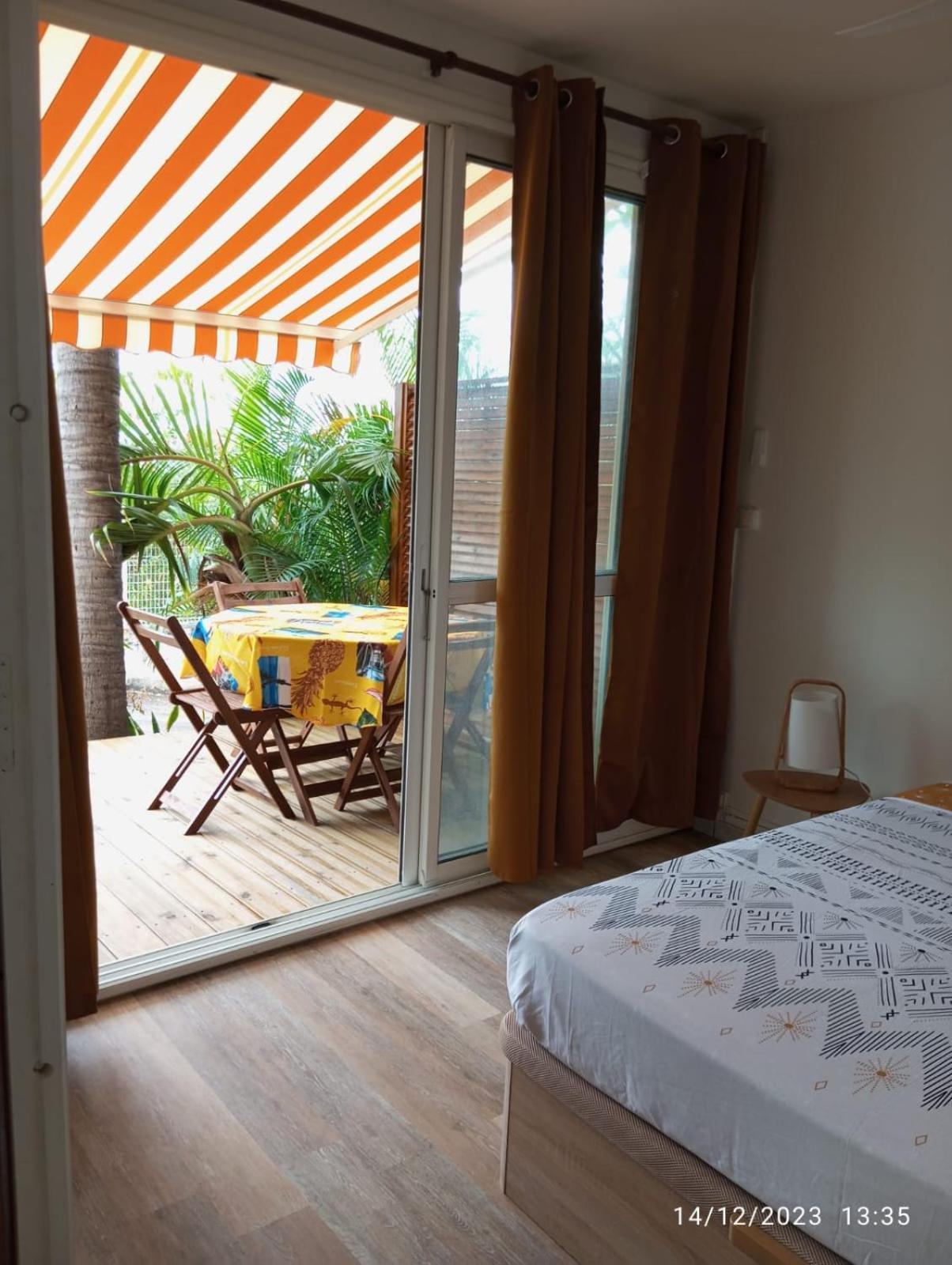 Leu Doux Bruit Des Vagues Apartment Saint-Leu Ngoại thất bức ảnh
